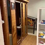 Retreat - Sauna, Terrace & Pinball Apartment *