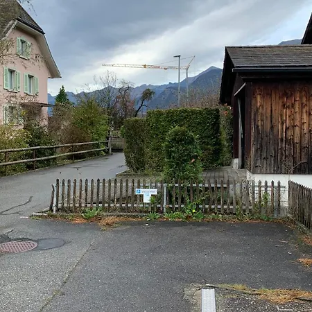 דירה Meiringen Retreat - Sauna, Terrace & Pinball