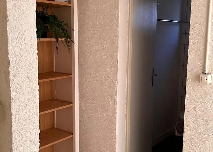 アパート Retreat - Sauna, Terrace & Pinball *